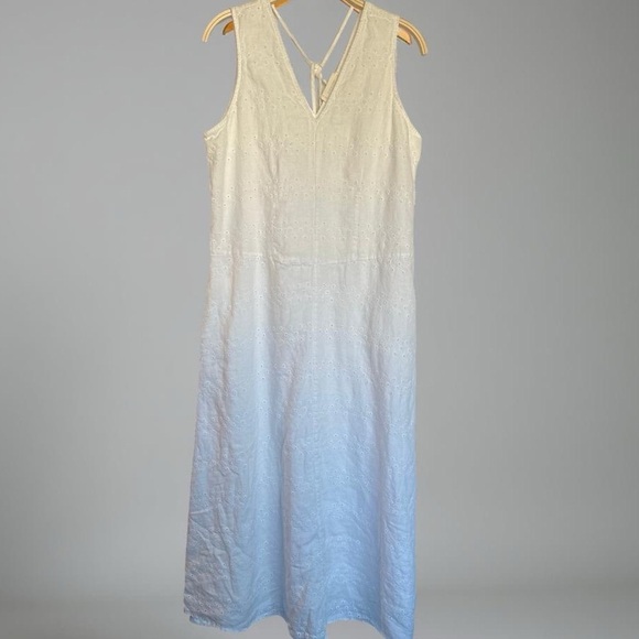 Everlane The Linen Eyelet Maxi Dress - Picture 2 of 9
